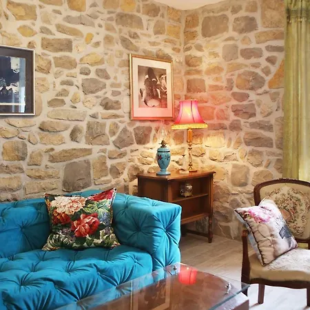 Villa Filipetti With Heated Pool Makarska