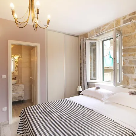 Filipetti With Heated Pool Makarska