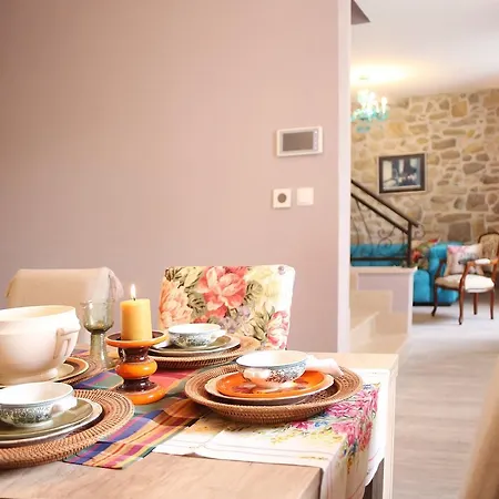 Filipetti With Heated Pool Villa