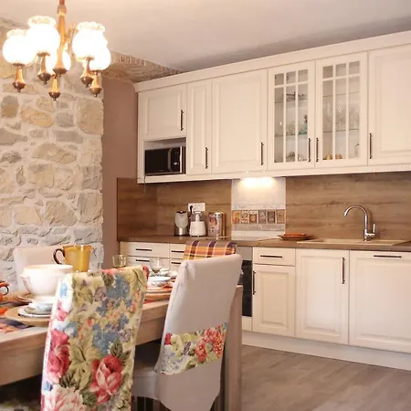 Filipetti With Heated Pool * Makarska